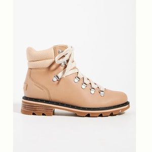 SOREL Lenox Hiking Boot Good used condition. Tan color. Waterproof. Size 9.